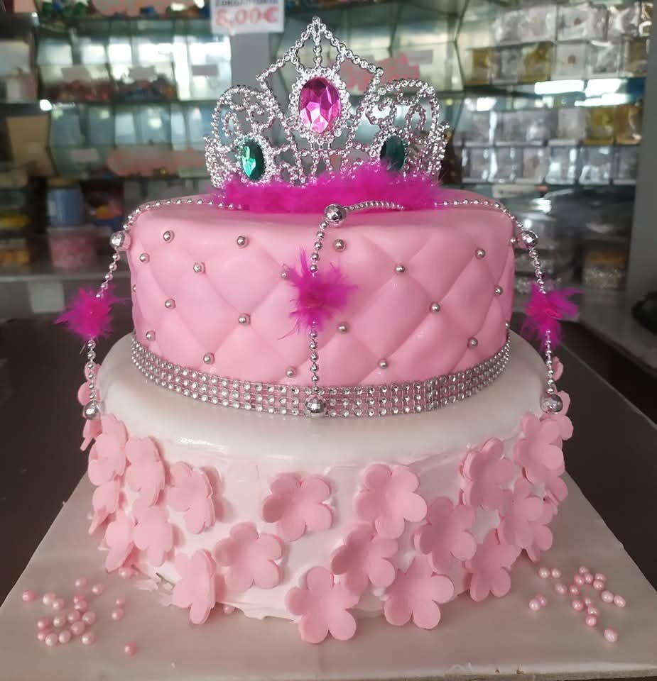 Τούρτες Κοριτσιών - Δάγκος