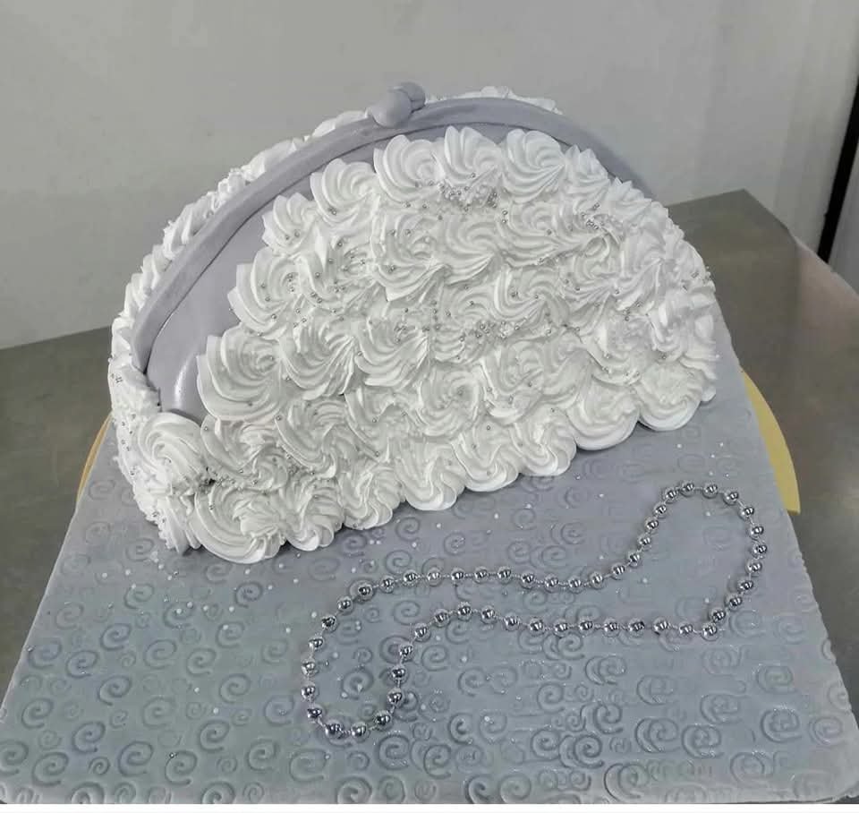 Τούρτες Κοριτσιών - Δάγκος